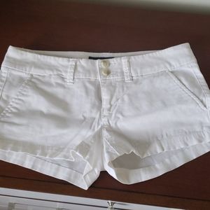 American Eagle white shorts